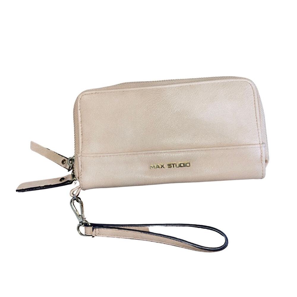 Max Studio Wristlet Card Wallet Full Zip Clutch Vegan leather 90s Y2K